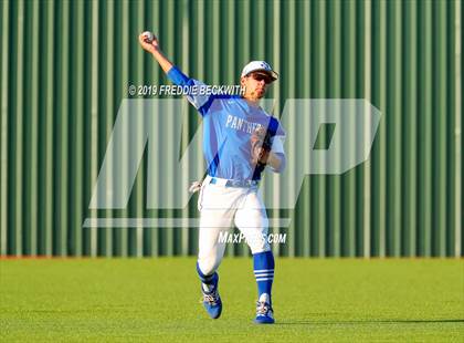Thumbnail 3 in Pottsboro vs. Van Alstyne (3A Regional Quarterfinal) photogallery.