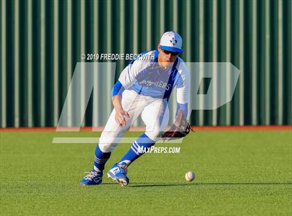 Thumbnail 2 in Pottsboro vs. Van Alstyne (3A Regional Quarterfinal) photogallery.