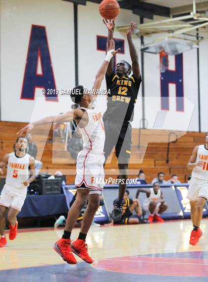 Thumbnail 1 in Fairfax vs. King/Drew (Rose City Roundball Classic) photogallery.