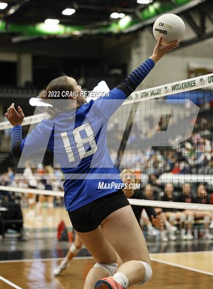 Thumbnail 2 in Pleasant Grove vs. Weber (UHSAA 6A Quarterfinal Loss) photogallery.