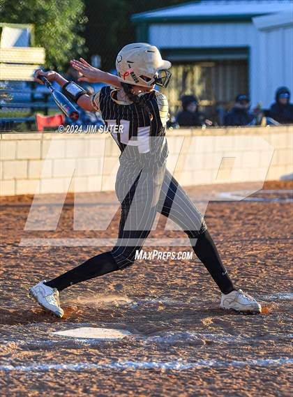 Thumbnail 1 in Lexington vs Rogers photogallery.