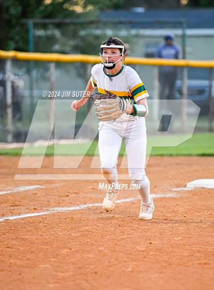 Thumbnail 2 in Lexington vs Rogers photogallery.