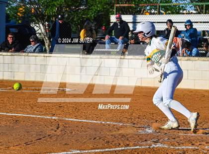 Thumbnail 1 in Lexington vs Rogers photogallery.