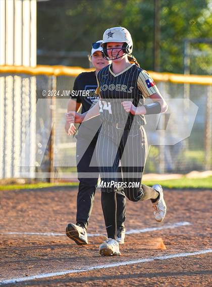 Thumbnail 2 in Lexington vs Rogers photogallery.