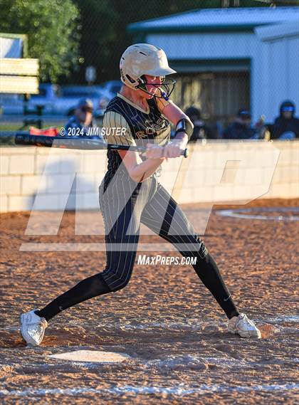 Thumbnail 2 in Lexington vs Rogers photogallery.