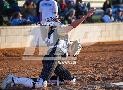 Thumbnail 1 in Lexington vs Rogers photogallery.