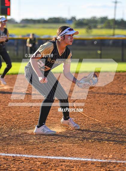 Thumbnail 1 in Lexington vs Rogers photogallery.