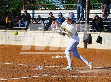 Thumbnail 2 in Lexington vs Rogers photogallery.