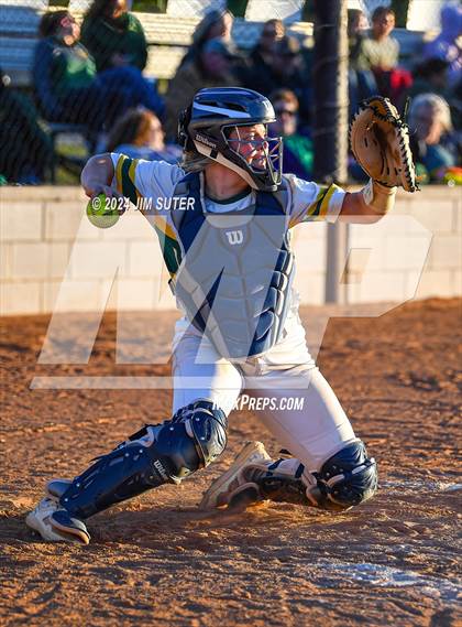 Thumbnail 2 in Lexington vs Rogers photogallery.