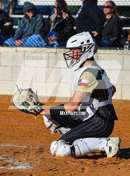 Thumbnail 3 in Lexington vs Rogers photogallery.
