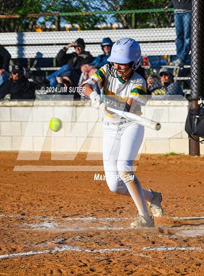 Thumbnail 2 in Lexington vs Rogers photogallery.