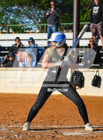 Thumbnail 3 in Lexington vs Rogers photogallery.