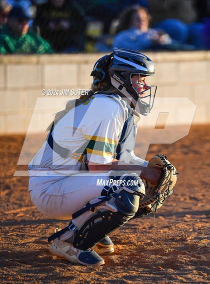 Thumbnail 1 in Lexington vs Rogers photogallery.