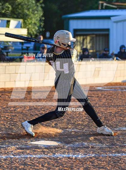 Thumbnail 3 in Lexington vs Rogers photogallery.