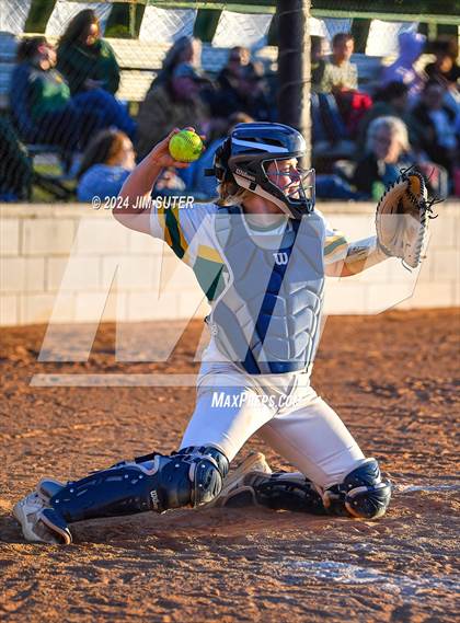 Thumbnail 3 in Lexington vs Rogers photogallery.