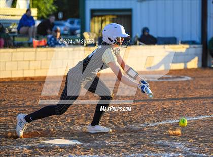 Thumbnail 3 in Lexington vs Rogers photogallery.