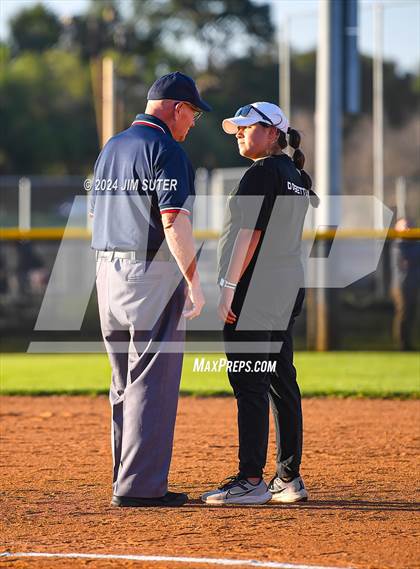 Thumbnail 2 in Lexington vs Rogers photogallery.