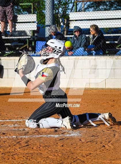 Thumbnail 2 in Lexington vs Rogers photogallery.
