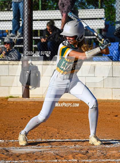 Thumbnail 1 in Lexington vs Rogers photogallery.