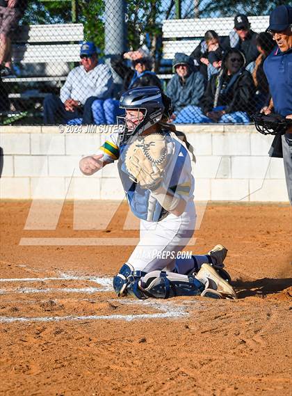Thumbnail 3 in Lexington vs Rogers photogallery.