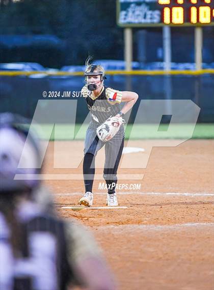 Thumbnail 3 in Lexington vs Rogers photogallery.