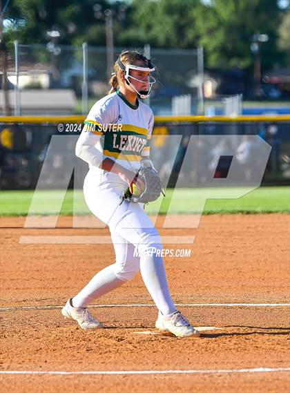 Thumbnail 2 in Lexington vs Rogers photogallery.
