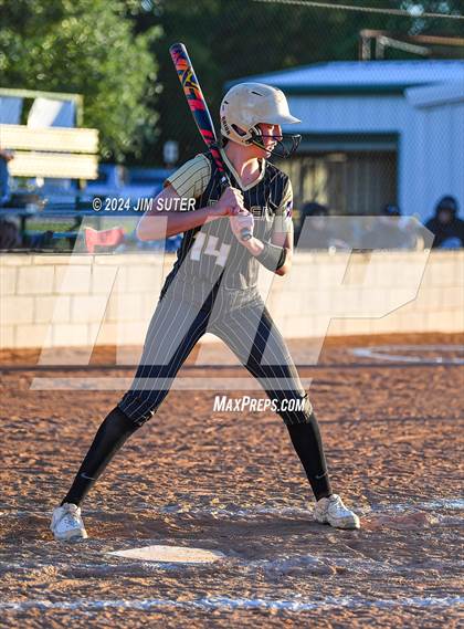 Thumbnail 1 in Lexington vs Rogers photogallery.