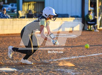 Thumbnail 1 in Lexington vs Rogers photogallery.