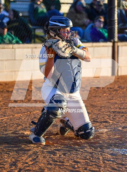 Thumbnail 3 in Lexington vs Rogers photogallery.