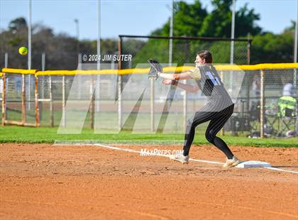 Thumbnail 1 in Lexington vs Rogers photogallery.