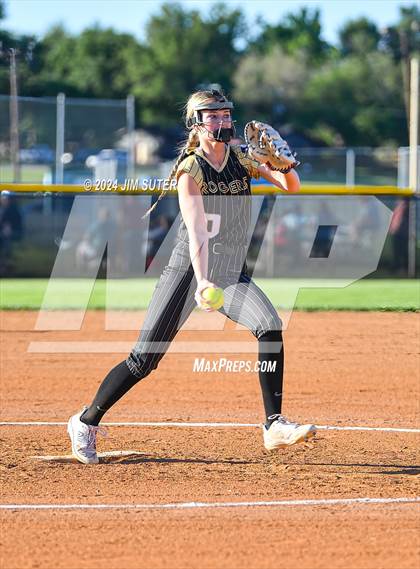 Thumbnail 1 in Lexington vs Rogers photogallery.