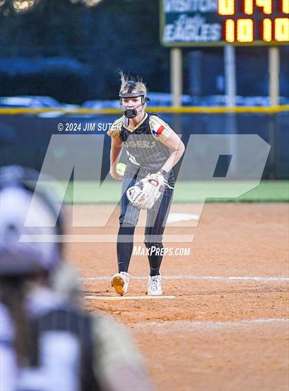 Thumbnail 2 in Lexington vs Rogers photogallery.