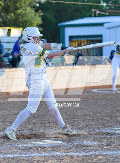Thumbnail 2 in Lexington vs Rogers photogallery.