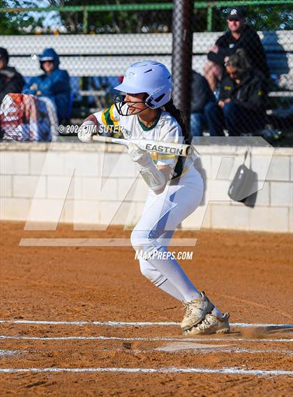 Thumbnail 3 in Lexington vs Rogers photogallery.