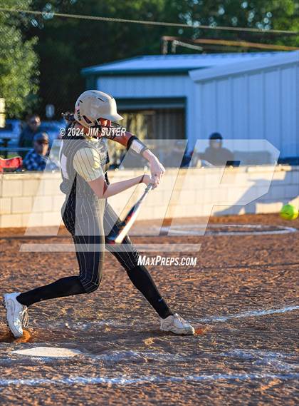 Thumbnail 1 in Lexington vs Rogers photogallery.