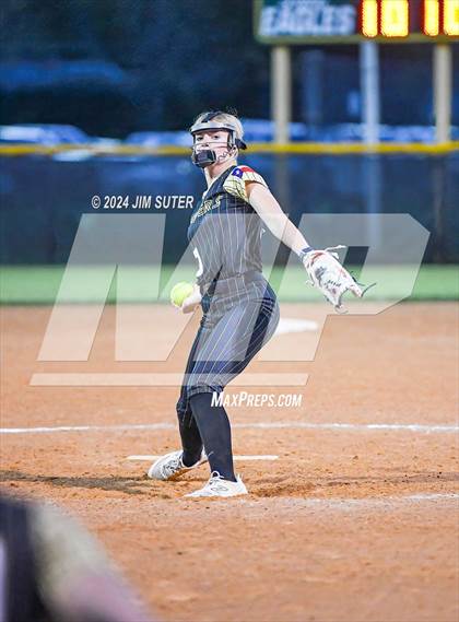 Thumbnail 3 in Lexington vs Rogers photogallery.