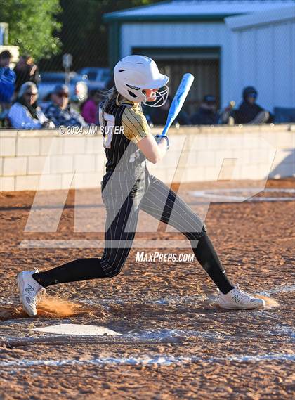 Thumbnail 3 in Lexington vs Rogers photogallery.