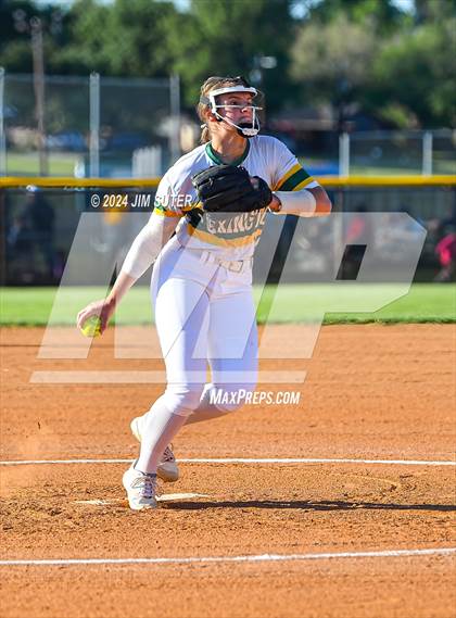 Thumbnail 2 in Lexington vs Rogers photogallery.