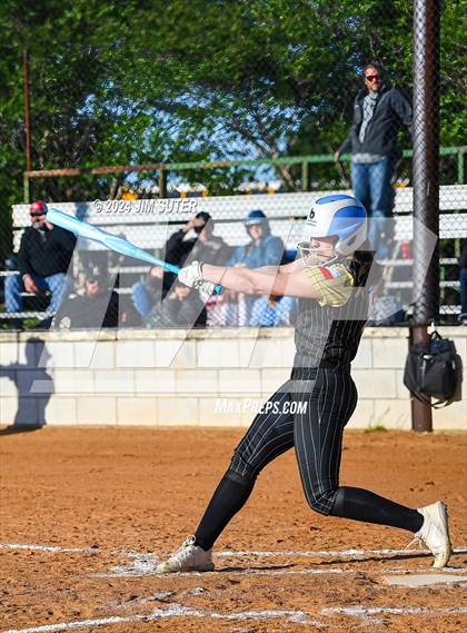 Thumbnail 2 in Lexington vs Rogers photogallery.