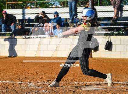 Thumbnail 2 in Lexington vs Rogers photogallery.