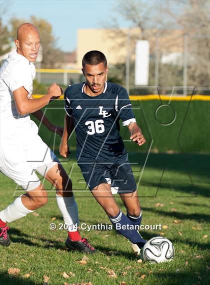 Thumbnail 3 in Smoky Hill vs. Lincoln (CHSAA 1st Round) photogallery.