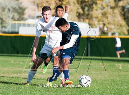 Thumbnail 1 in Smoky Hill vs. Lincoln (CHSAA 1st Round) photogallery.