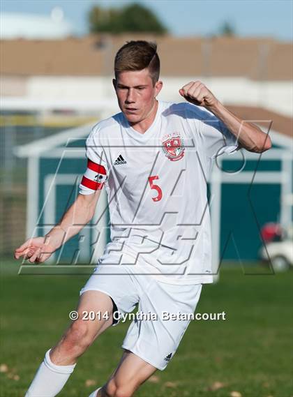 Thumbnail 1 in Smoky Hill vs. Lincoln (CHSAA 1st Round) photogallery.