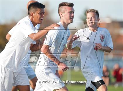 Thumbnail 1 in Smoky Hill vs. Lincoln (CHSAA 1st Round) photogallery.