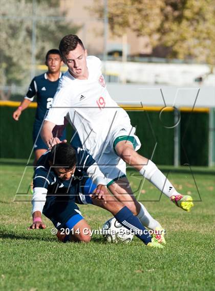 Thumbnail 3 in Smoky Hill vs. Lincoln (CHSAA 1st Round) photogallery.