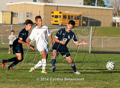 Thumbnail 3 in Smoky Hill vs. Lincoln (CHSAA 1st Round) photogallery.