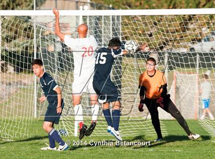 Thumbnail 2 in Smoky Hill vs. Lincoln (CHSAA 1st Round) photogallery.