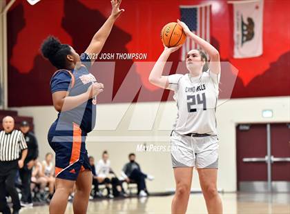 Thumbnail 1 in Chino Hills vs. Roosevelt photogallery.