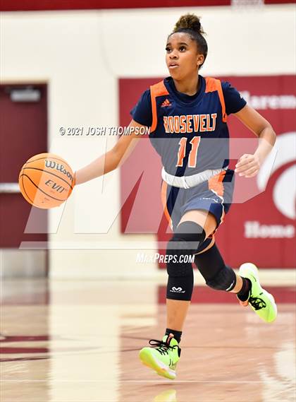 Thumbnail 2 in Chino Hills vs. Roosevelt photogallery.