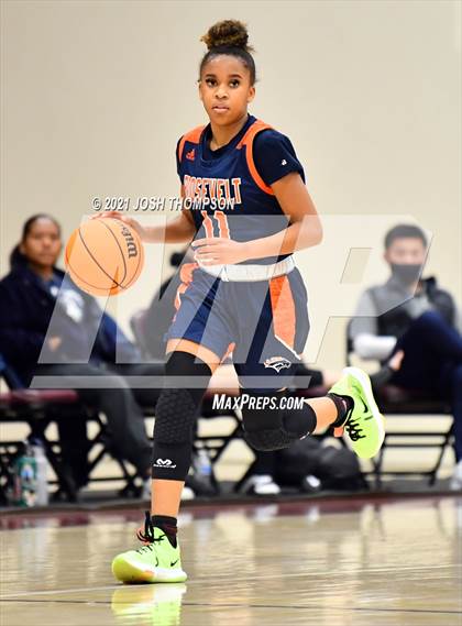 Thumbnail 2 in Chino Hills vs. Roosevelt photogallery.